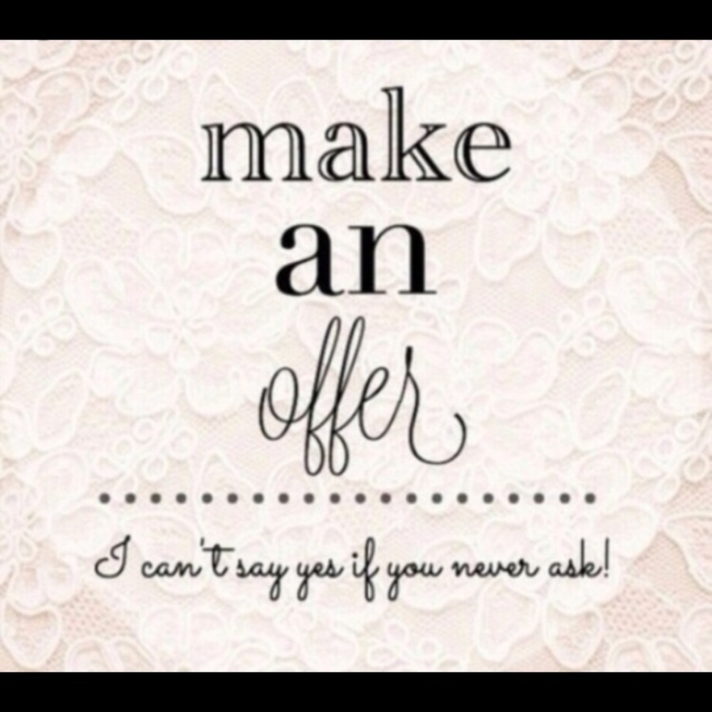 Closet clearout sale!!!! Everything $20 or less!!!